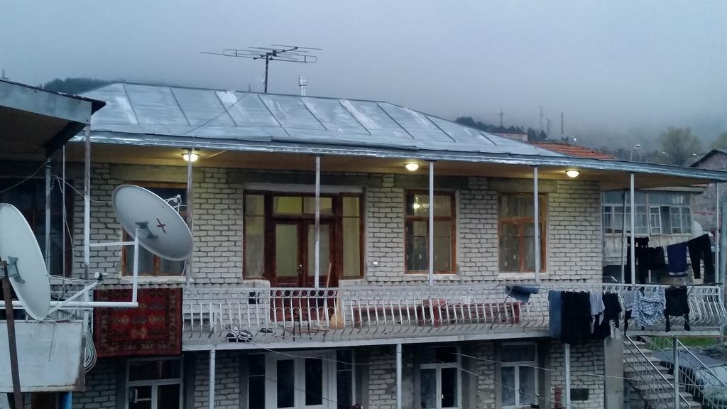 The White House Hotel Kazbegi Bagian luar foto